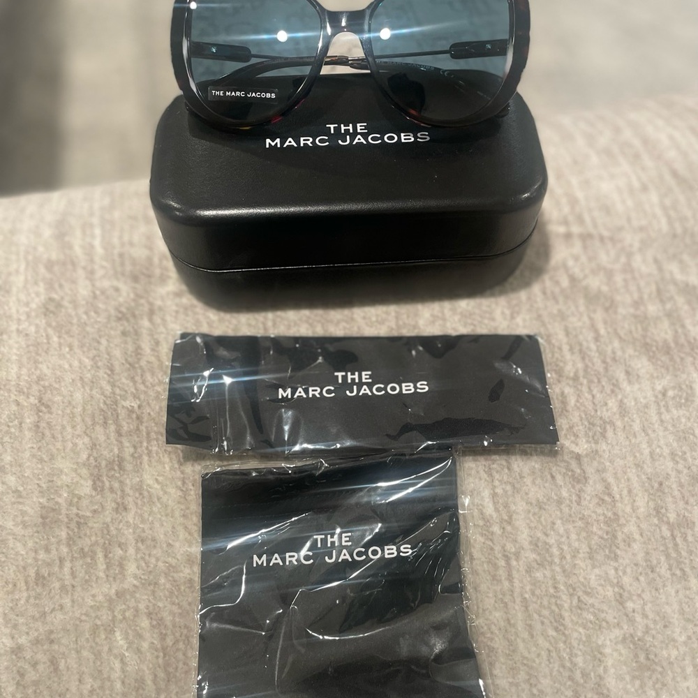 BRAND NEW Marc Jacobs Tortoise Shell Over Size Cat Eye Shape Sunglasses - Picture 7 of 7